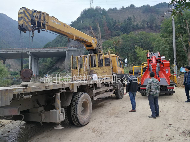 扒渣機卸車12-03-2.jpg